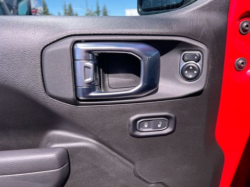 Used 2026 Jeep Wrangler Unlimited Sport AWD/4WD image 13