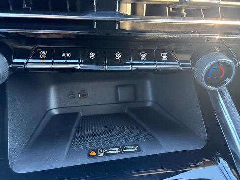 New 2026 Chevrolet Traverse LT w/ Driver Confidence Package image 18