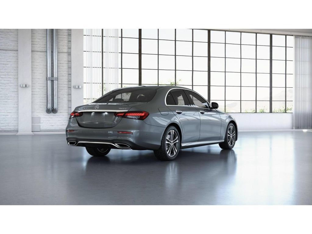 Used 2023 Mercedes-Benz E 350 4MATIC Sedan image 23