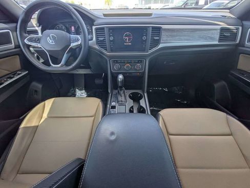 Used 2021 Volkswagen Atlas Cross Sport SE image 13