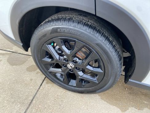 Used 2025 Honda HR-V Sport image 31