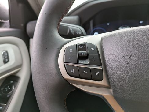 New 2026 Ford Explorer Active w/ Active Comfort Package RWD image 30