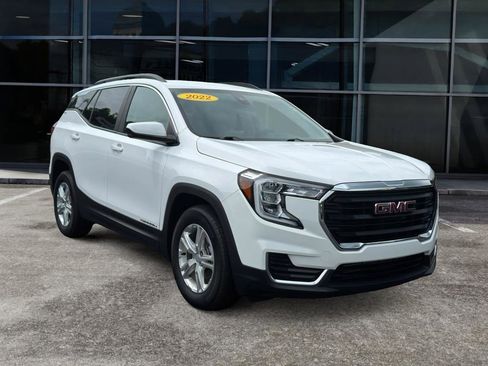 Used 2022 GMC Terrain SLE w/ Driver Convenience Package FWD image 3
