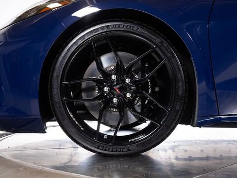 Used 2025 Chevrolet Corvette Z06 RWD image 11