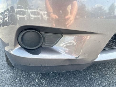 Used 2013 Toyota Sienna LE w/ Towing Pkg FWD image 30