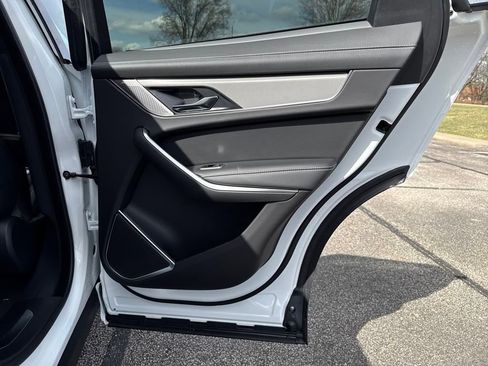 New 2026 Jaguar F-PACE R-Dynamic S image 17