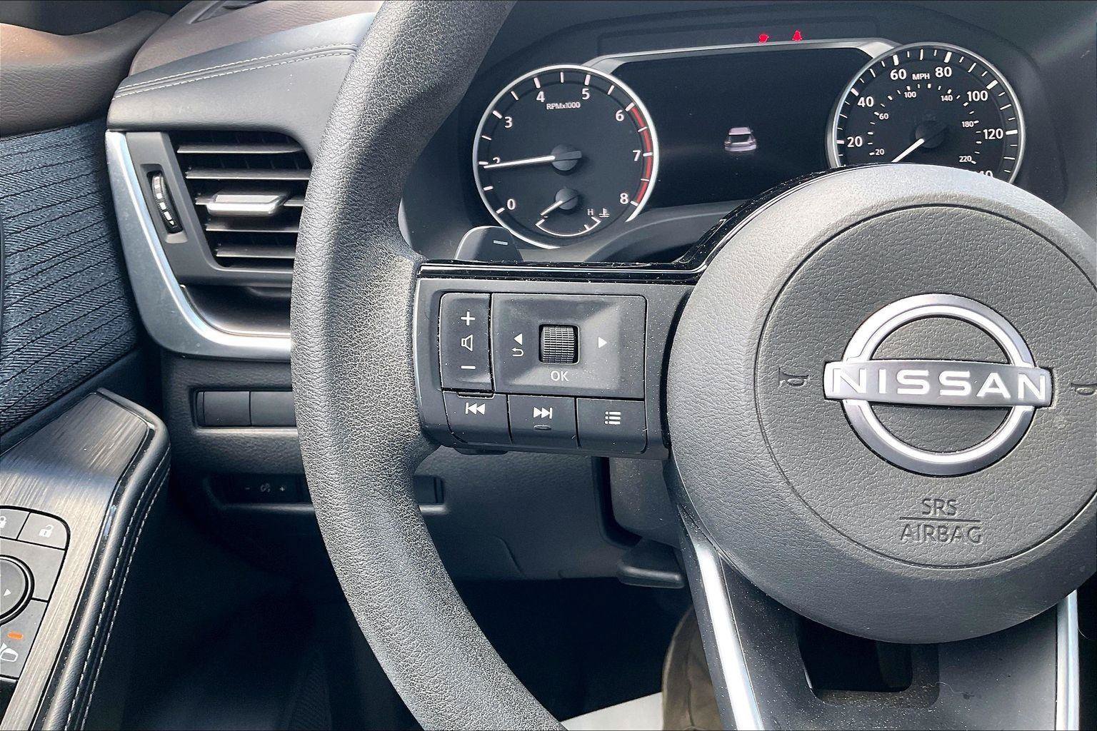 Certified 2023 Nissan Rogue SV AWD/4WD image 17