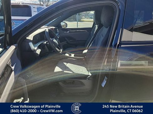 New 2026 Volkswagen Tiguan SE R-Line image 13