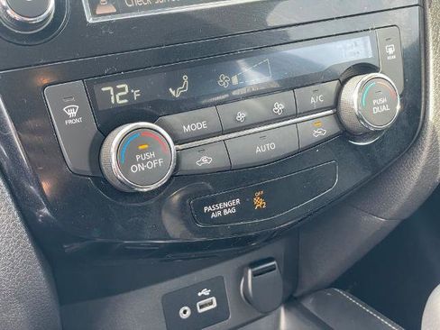 Certified 2020 Nissan Rogue Sport SL w/ Premium Package image 18