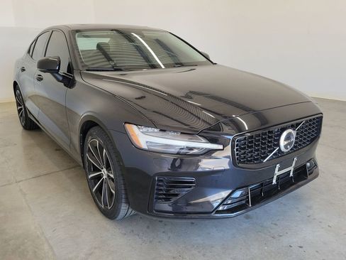 Used 2025 Volvo S60 T8 Plus AWD/4WD image 4