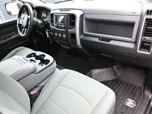 Used 2018 RAM 2500 Tradesman w/ Chrome Appearance Group AWD/4WD image 37