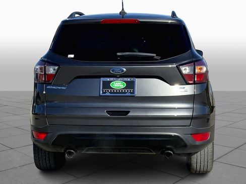 Used 2018 Ford Escape SE w/ Ford Safe & Smart Package image 4