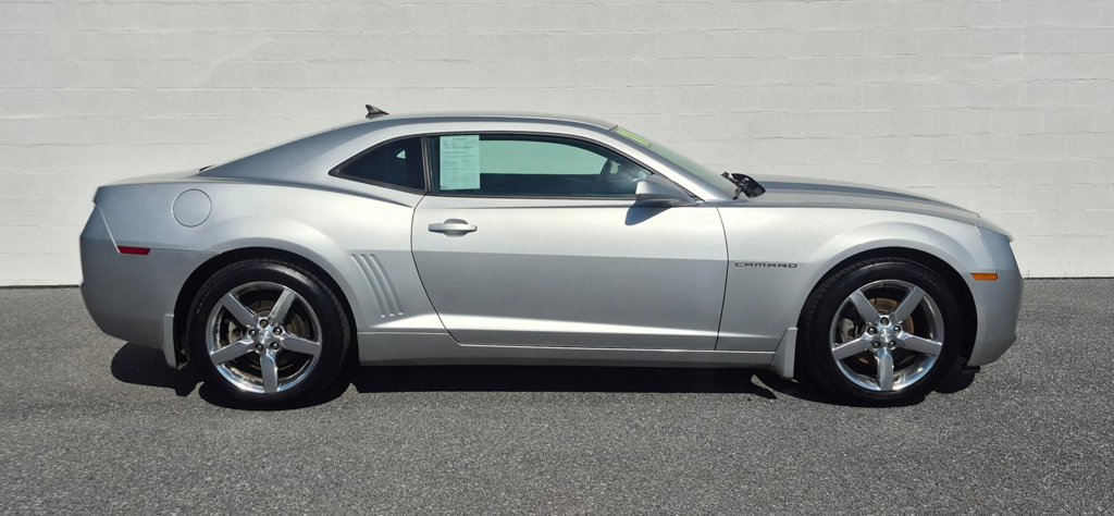 Used 2011 Chevrolet Camaro LT RWD image 5