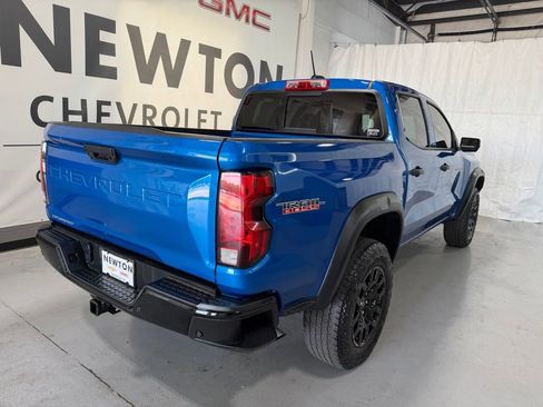 Used 2023 Chevrolet Colorado Trail Boss w/ Technology Package AWD/4WD image 28