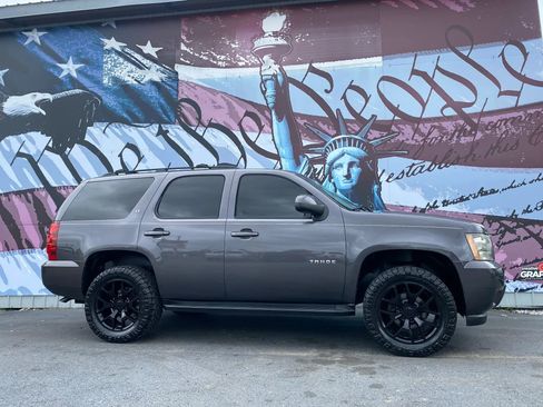 Used 2010 Chevrolet Tahoe LT image 1