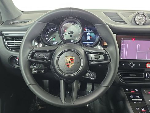 Certified 2025 Porsche Macan S image 14