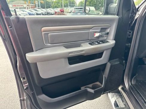Used 2019 RAM 1500 Big Horn AWD/4WD image 14