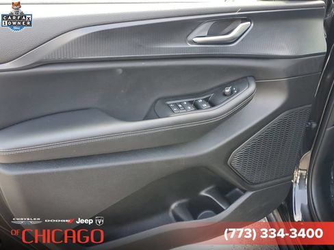 Used 2024 Jeep Grand Cherokee L Laredo AWD/4WD image 20