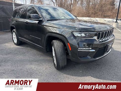 Used 2023 Jeep Grand Cherokee Limited image 40