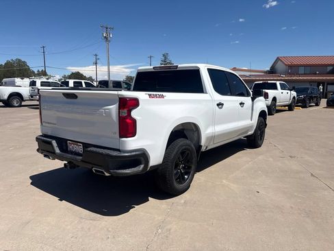 Used 2021 Chevrolet Silverado 1500 LT Trail Boss w/ Convenience Package II AWD/4WD image 9