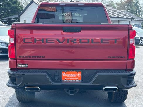 Used 2021 Chevrolet Silverado 1500 Custom Trail Boss w/ LPO, Dark Essentials Package image 7