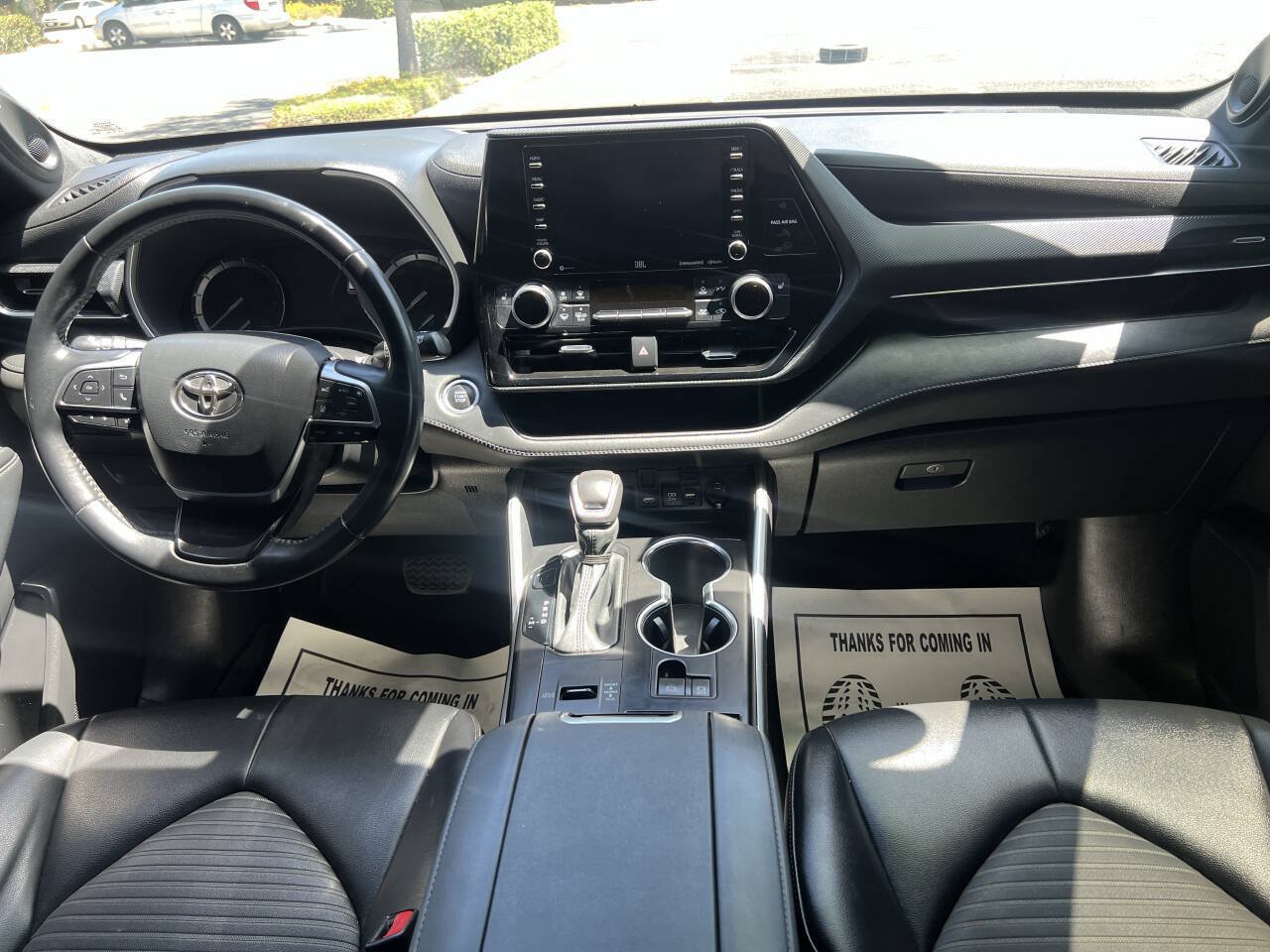 Used 2021 Toyota Highlander XSE FWD image 16