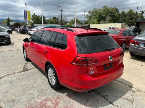 Used 2015 Volkswagen Golf S FWD image 5