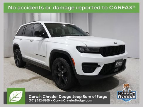 Used 2023 Jeep Grand Cherokee Altitude image 1