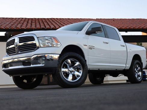 Used 2019 RAM 1500 Big Horn image 3