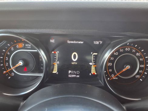 Used 2021 Jeep Wrangler Unlimited Sahara AWD/4WD image 22