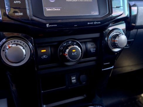 Used 2018 Toyota 4Runner TRD Off-Road AWD/4WD image 18