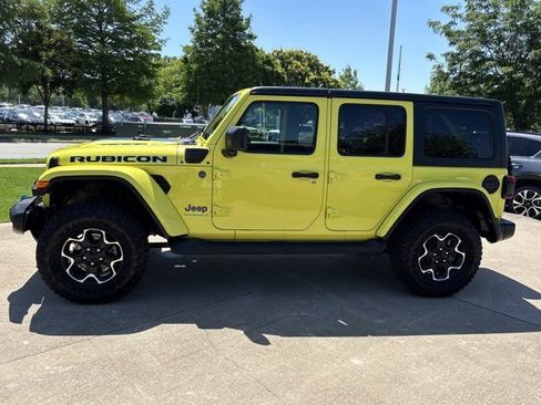 Used 2023 Jeep Wrangler Unlimited Rubicon 4xe w/ Cold Weather Group AWD/4WD image 11