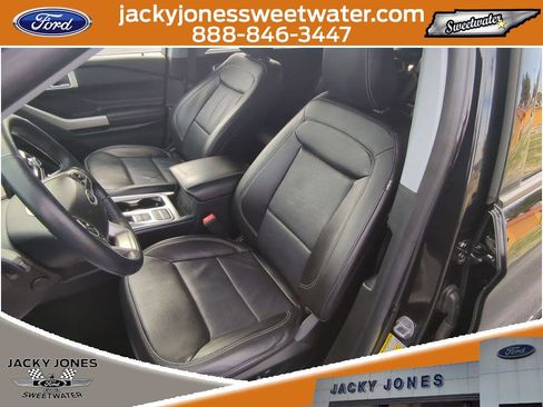 Certified 2022 Ford Explorer Limited w/ Equipment Group 301A image 11