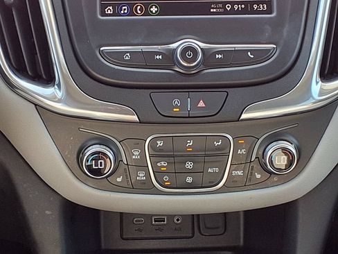 Used 2024 Chevrolet Equinox LT FWD image 15