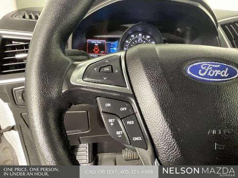 Used 2022 Ford Edge SEL image 43