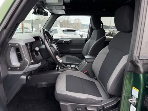 Used 2023 Ford Bronco Big Bend w/ Sasquatch Package image 12