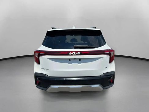 Used 2024 Kia Seltos S AWD/4WD image 11