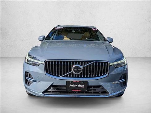 Certified 2023 Volvo XC60 T8 Ultimate image 2