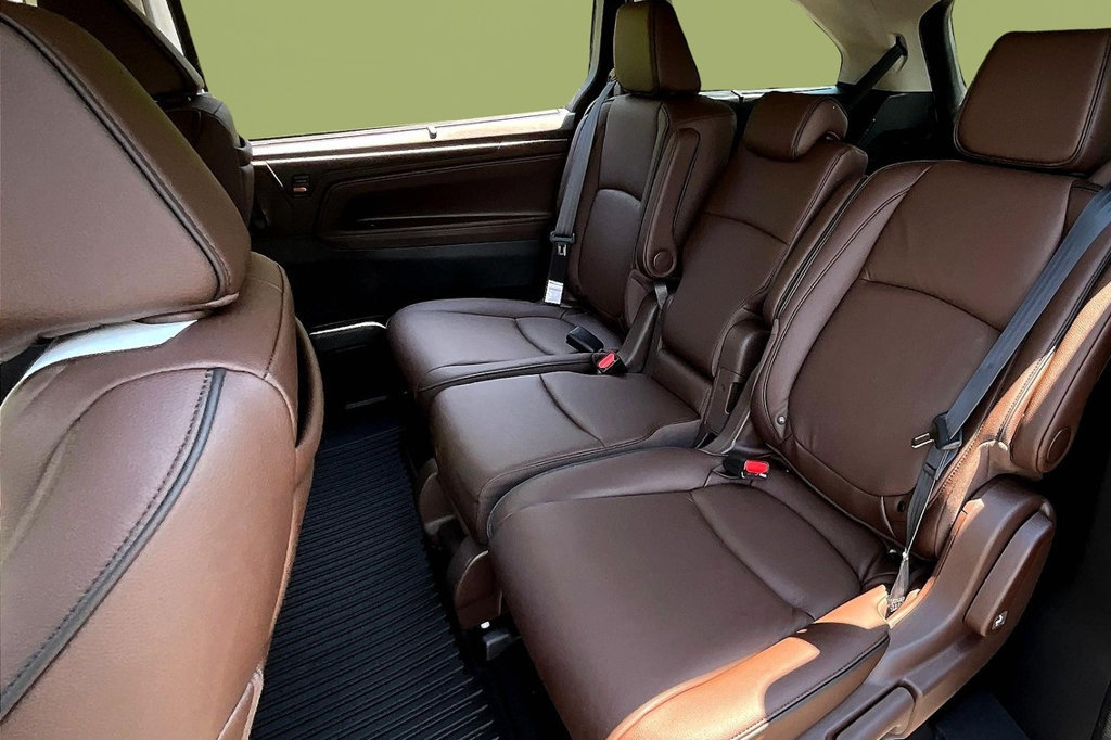 New 2027 Honda Odyssey Touring image 12