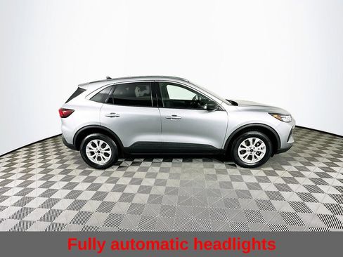 Used 2023 Ford Escape Active image 12