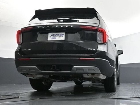 New 2026 Ford Explorer Active w/ Active Comfort Package image 30