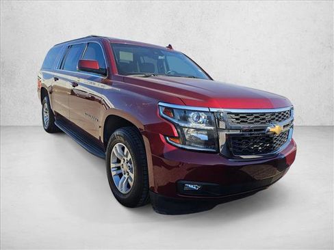 Used 2016 Chevrolet Suburban LT w/ Luxury Package image 2