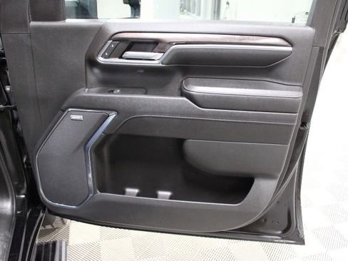 Used 2024 Chevrolet Silverado 2500 LTZ w/ LTZ Convenience Package image 25