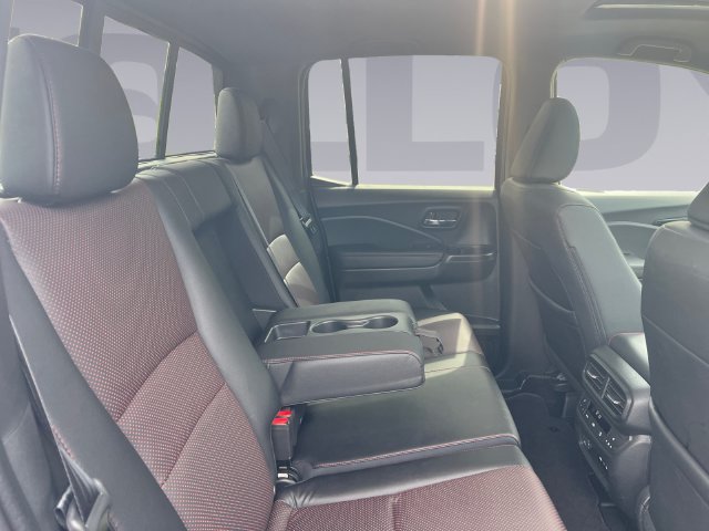 Used 2025 Honda Ridgeline Black Edition image 18