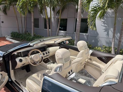 Used 2017 Mercedes-Benz S 550 Cabriolet image 3
