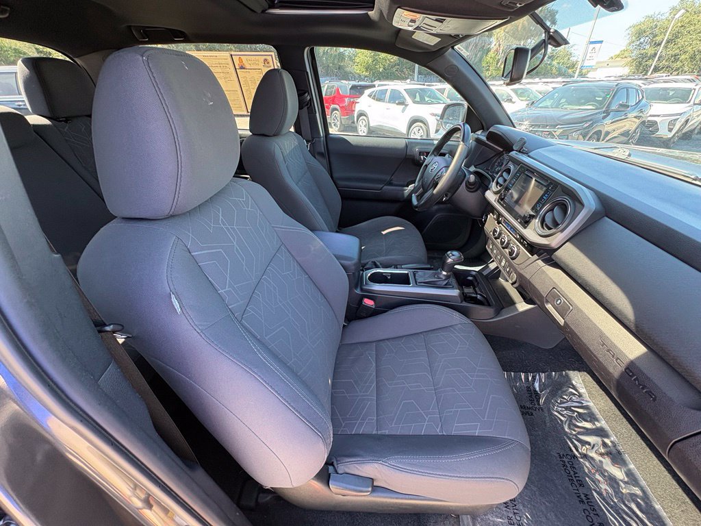 Used 2017 Toyota Tacoma TRD Off-Road RWD image 28