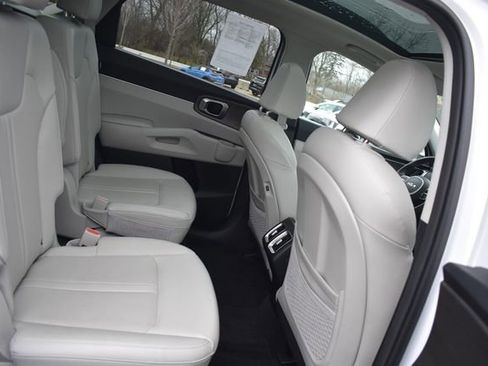 Certified 2025 Kia Sorento X-Line EX image 15
