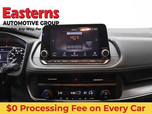 Used 2024 Nissan Rogue SV AWD/4WD image 11