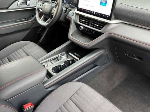 Certified 2025 Ford Explorer ST-Line w/ ST-Line Street Pack image 14