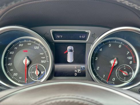 Used 2019 Mercedes-Benz GLS 450 4MATIC image 26